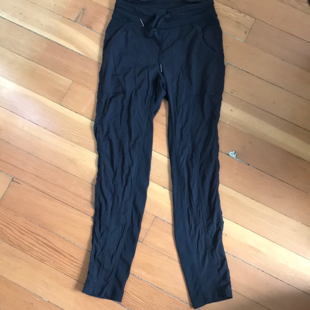 Lululemon black jogger